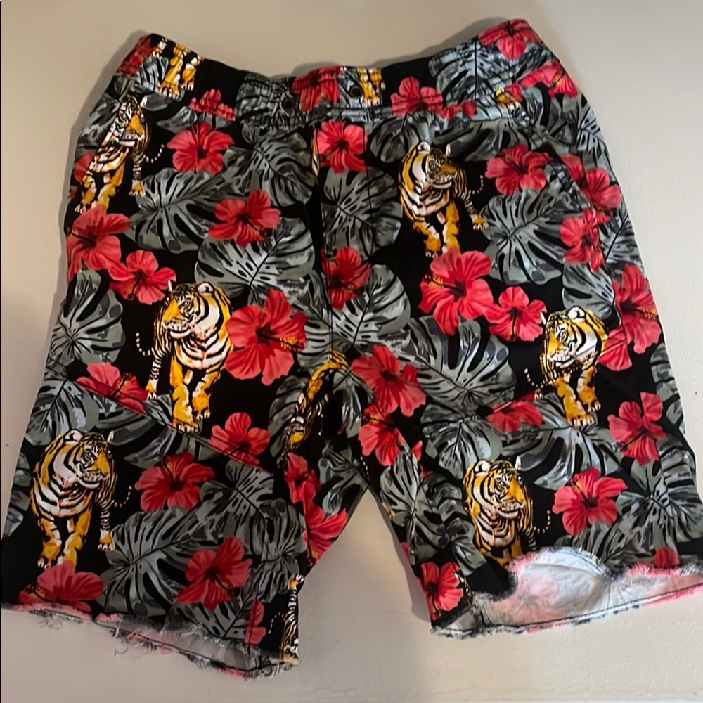 No Boundaries Multicolor Patterned Shorts